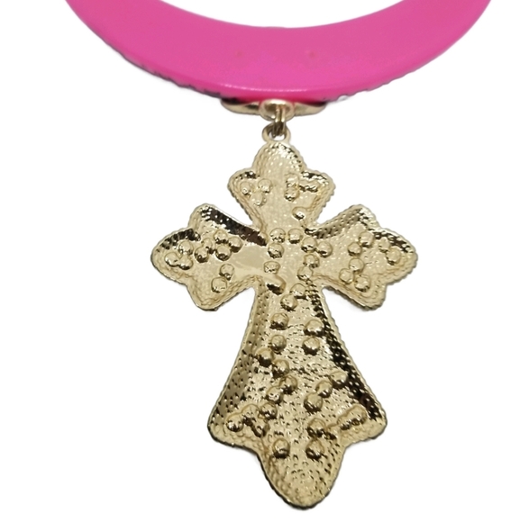 PINK CHEETAH PRINT & RHINESTONE CROSS STATEMENT NECKLACE - Picture 6 of 7